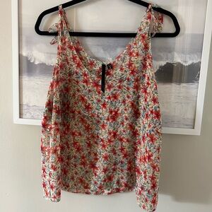 Adorable floral tank - size medium - great for the summer!